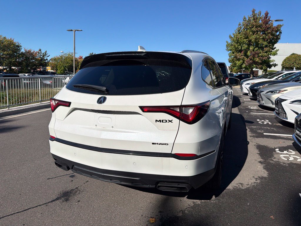 Used 2022 Acura MDX w/ Advance Package AWD/4WD image 5