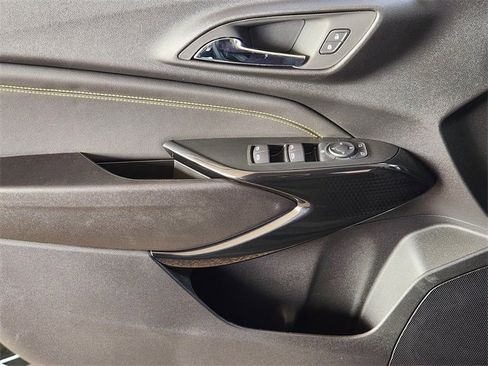 New 2026 Chevrolet Trax ACTIV w/ Sunroof Package image 19