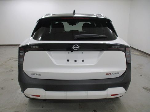 New 2026 Nissan Kicks SR w/ SR Premium Package image 6