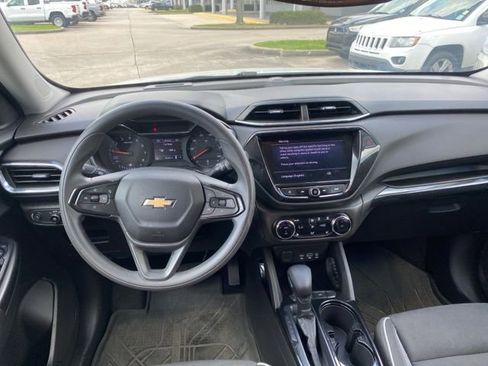 Used 2021 Chevrolet TrailBlazer LT w/ Convenience Package FWD image 26