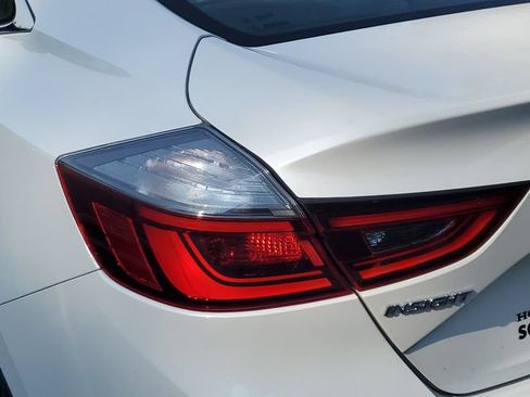 Used 2022 Honda Insight EX image 8