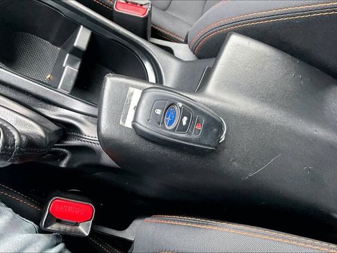 Used 2021 Subaru Crosstrek 2.0i Premium w/ Moonroof Package image 11