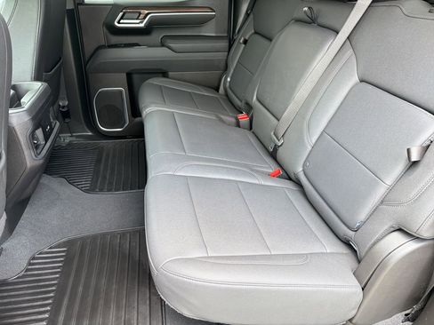 Used 2025 Chevrolet Silverado 1500 LT w/ Z71 Off-Road Package AWD/4WD image 14