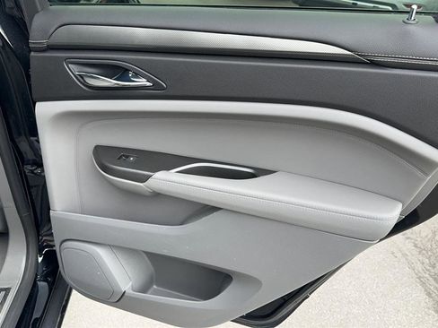 Used 2012 Cadillac SRX FWD 4dr Base image 24