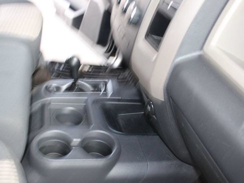 Used 2012 RAM 2500 ST w/ Chrome Accents Group AWD/4WD image 16