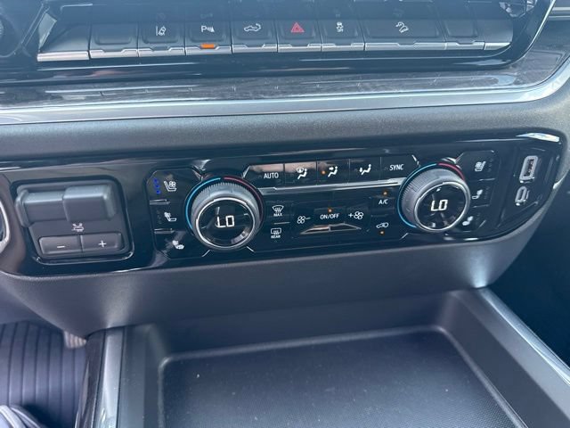 Used 2025 Chevrolet Silverado 2500 LTZ w/ LTZ Convenience Package AWD/4WD image 26