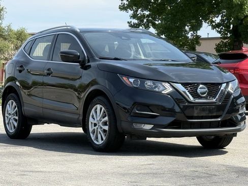 Used 2021 Nissan Rogue Sport SV image 7