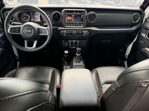 Used 2023 Jeep Wrangler Unlimited Sahara AWD/4WD image 14