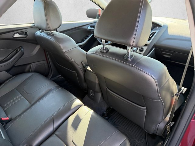 Used 2014 Ford Focus SE w/ Equipment Group 201A FWD image 15