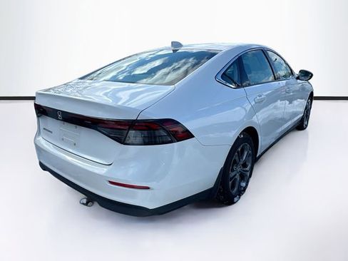 Certified 2023 Honda Accord EX image 7