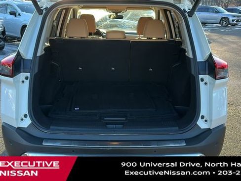 Certified 2022 Nissan Rogue Platinum w/ Head-Up Display Package image 27