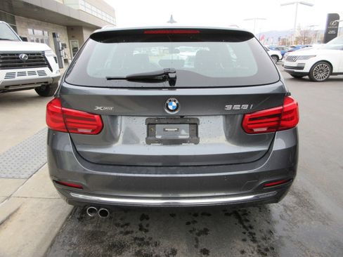 Used 2016 BMW 328i xDrive Wagon image 7