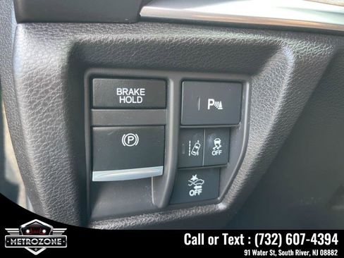 Used 2020 Acura MDX SH-AWD w/Technology Pkg image 34