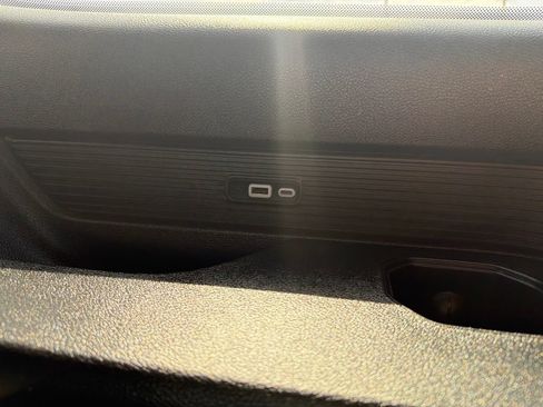 Used 2022 Jeep Wagoneer Series II AWD/4WD image 19