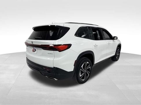 Certified 2025 Buick Enclave Sport Touring image 5