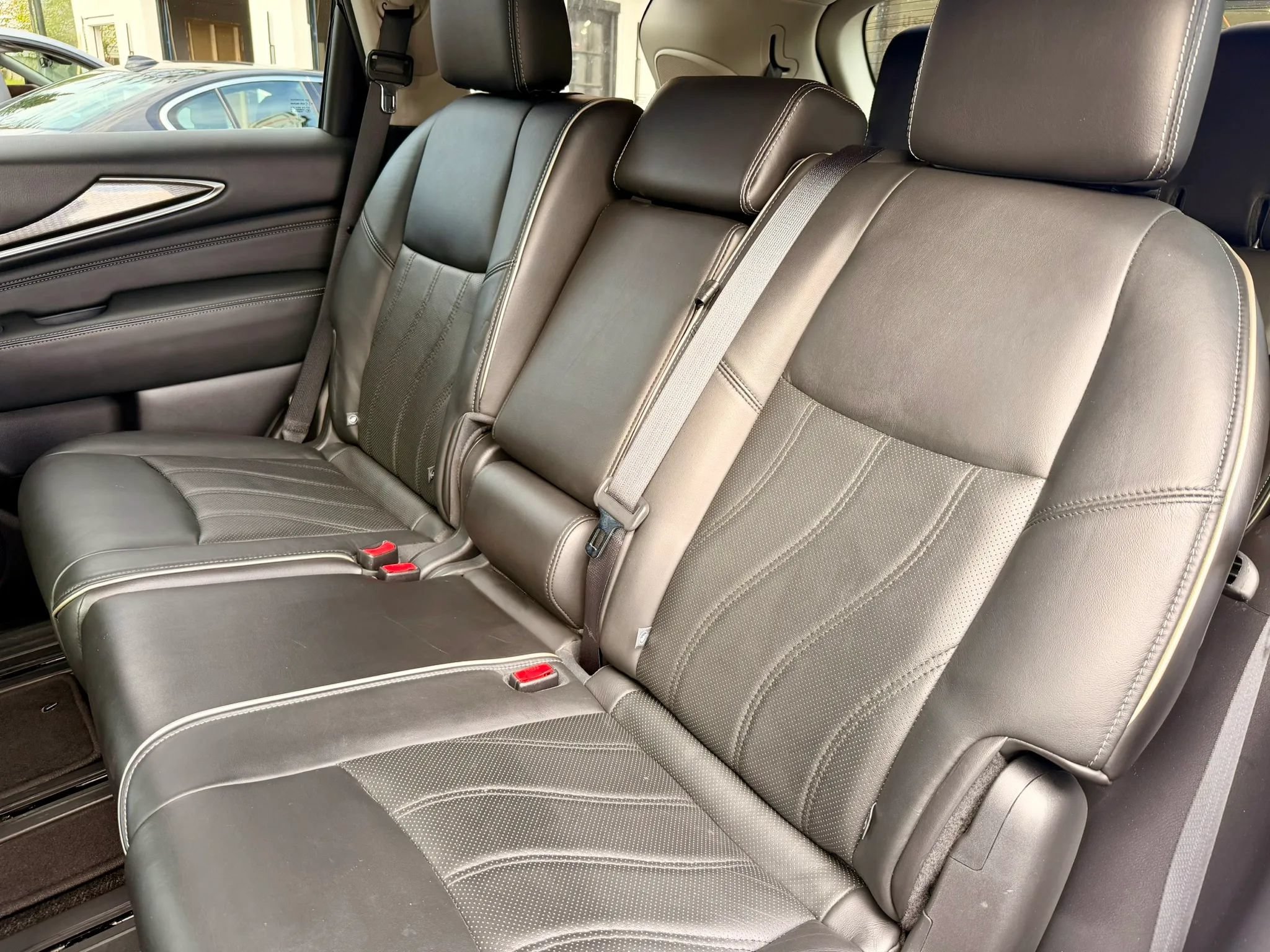 Used 2016 INFINITI QX60 Luxe AWD/4WD image 32