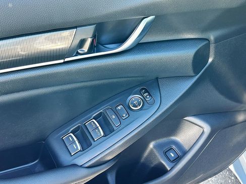 Used 2022 Honda Accord Sport Special Edition image 17