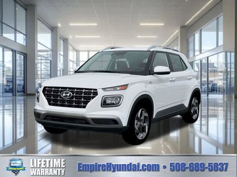 New 2026 Hyundai Venue SEL FWD image 1