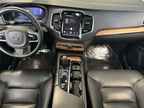 Used 2023 Volvo XC90 B5 Plus AWD/4WD image 16