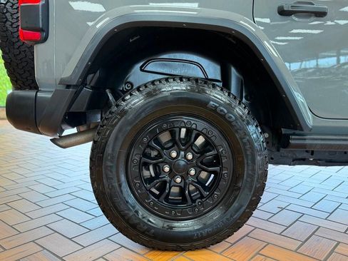 Used 2023 Jeep Wrangler Unlimited Rubicon 4xe AWD/4WD image 12