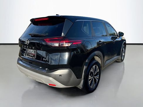 Used 2023 Nissan Rogue SV image 7