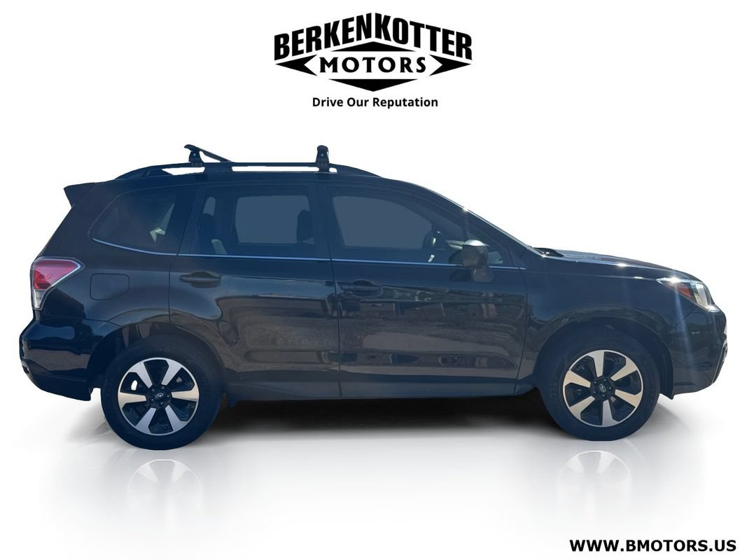 Used 2017 Subaru Forester 2.5i Limited AWD/4WD image 2
