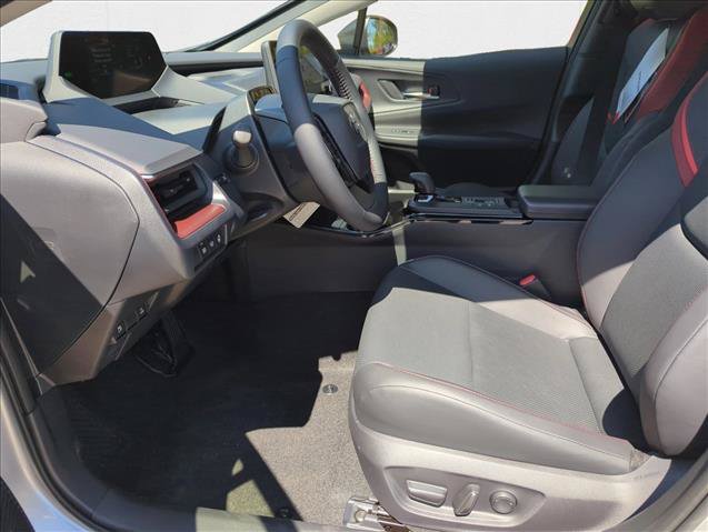 New 2026 Toyota Prius Plug-In Hybrid FWD image 12