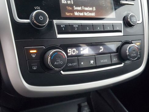 Used 2017 Nissan Altima 2.5 SV image 22