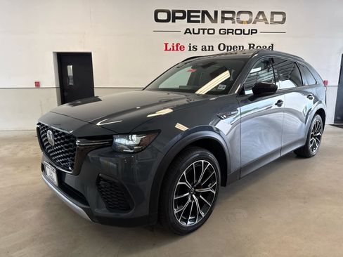Certified 2025 MAZDA CX-70 Plug-In Hybrid w/ Premium Plus AWD/4WD image 3