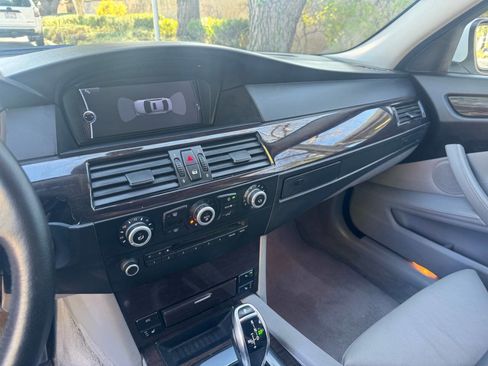 Used 2010 BMW 535i Sedan image 14