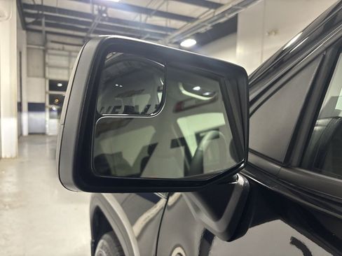 New 2026 GMC Sierra 1500 Elevation image 9