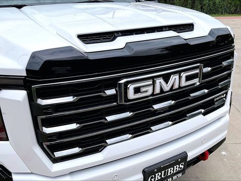 Used 2025 GMC Sierra 2500 AT4 AWD/4WD image 38