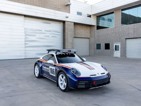 Used 2024 Porsche 911 Dakar AWD/4WD image 21
