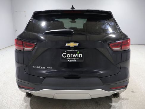 Used 2023 Chevrolet Blazer LT AWD/4WD image 3