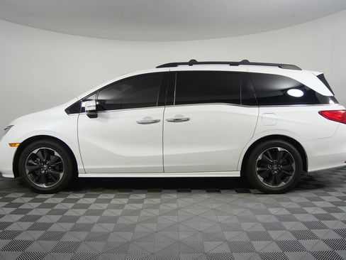 Used 2022 Honda Odyssey Elite image 6