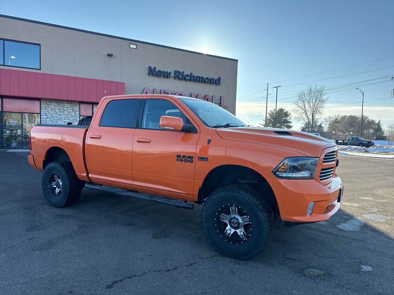 Used 2015 RAM 1500 Sport w/ Ignition Orange Sport Package AWD/4WD image 7