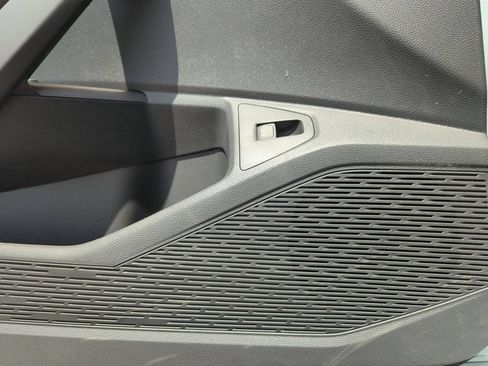 New 2026 Volkswagen Jetta SE FWD image 27