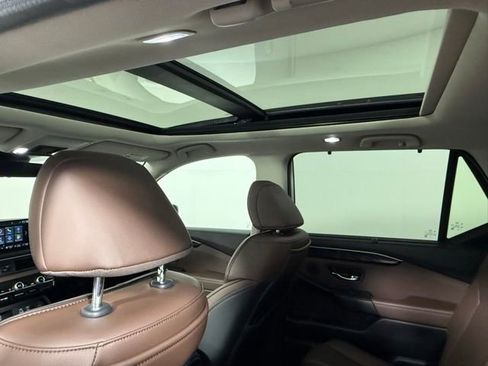 Used 2025 Honda Pilot Elite image 38