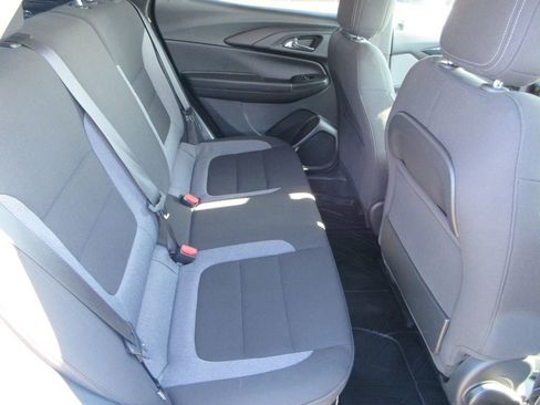 Certified 2024 Chevrolet TrailBlazer LT w/ Driver Confidence Package image 18