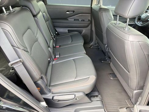 New 2026 Nissan Pathfinder SL AWD/4WD image 28