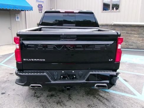 Used 2021 Chevrolet Silverado 1500 LT Trail Boss w/ Convenience Package II AWD/4WD image 5