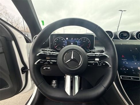 Used 2024 Mercedes-Benz GLC 300 4MATIC image 14