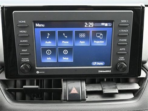 Used 2022 Toyota RAV4 LE image 11