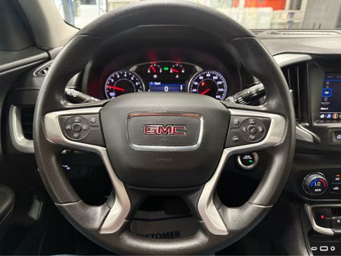 Used 2022 GMC Terrain SLE w/ Driver Convenience Package AWD/4WD image 9
