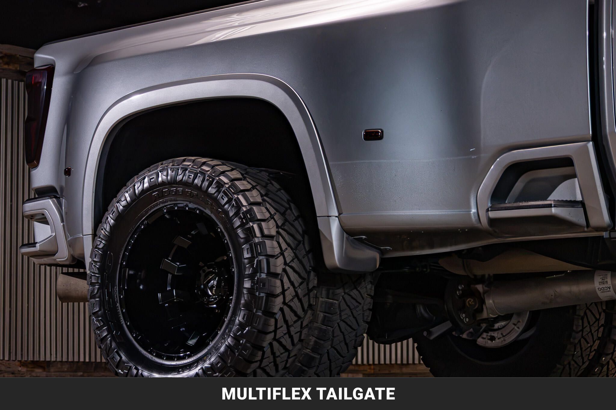 Used 2024 Chevrolet Silverado 3500 High Country w/ High Country Premium Package AWD/4WD image 11