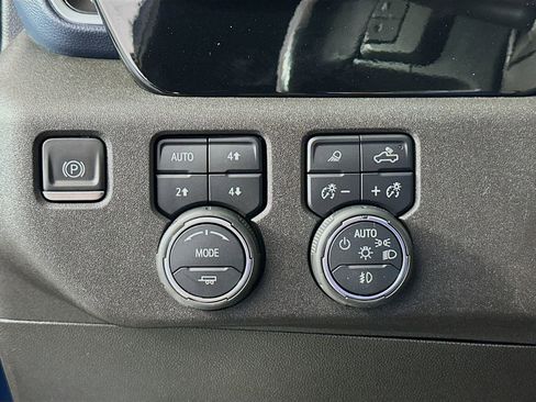Used 2022 Chevrolet Silverado 1500 High Country AWD/4WD image 10
