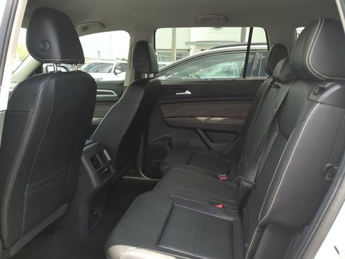 Certified 2023 Volkswagen Atlas SE FWD image 15