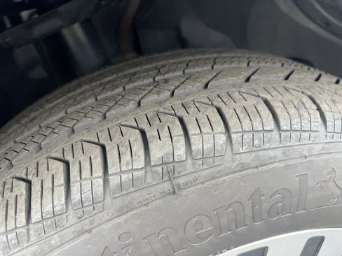 Used 2025 Mercedes-Benz GLA 250 4MATIC image 12