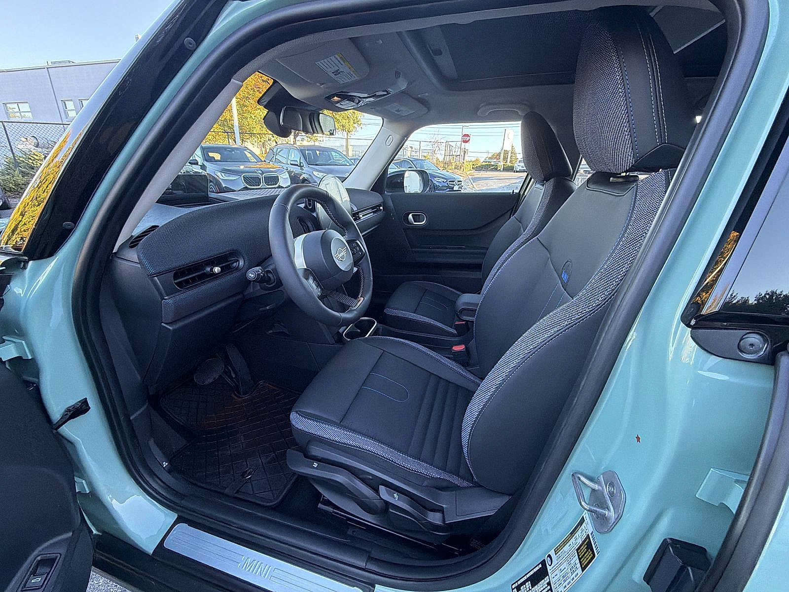 Used 2025 MINI Cooper S FWD image 10