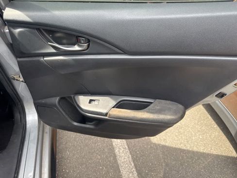 Used 2018 Honda Civic Sport image 20